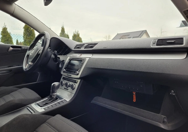 Volkswagen Passat cena 26000 przebieg: 265566, rok produkcji 2009 z Lipiany małe 79